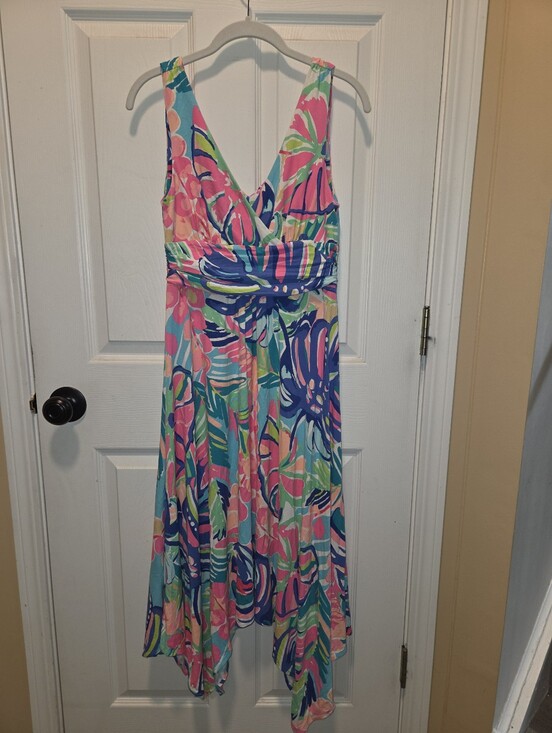 Lilly Pulitzer Dresses & Skirts - Lilly Pulitzer Sloane Asymmetrical Midi Dress Medium